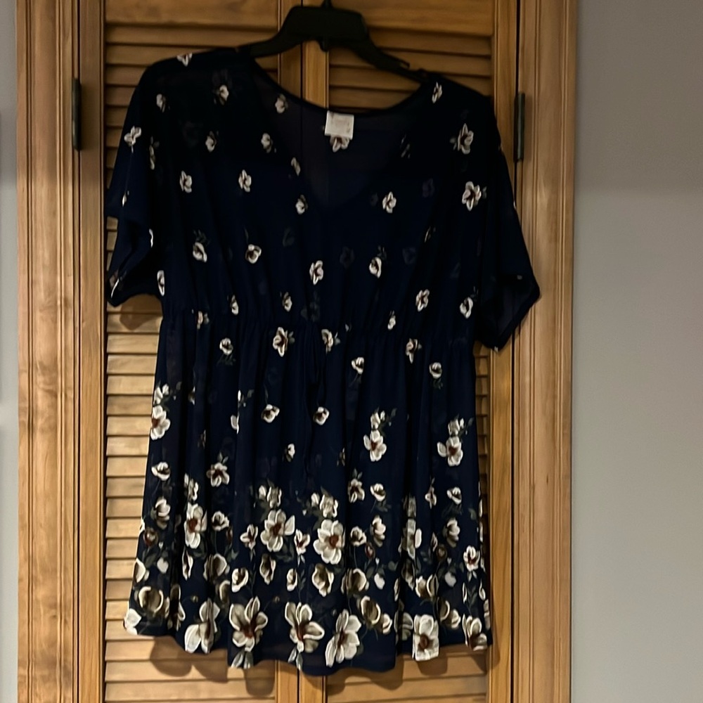 Sheer Serenity Navy Floral Top (195)